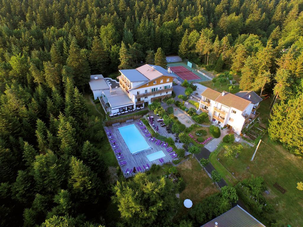 Logis Hotel Clair Matin Le Chambon-sur-Lignon Luaran gambar