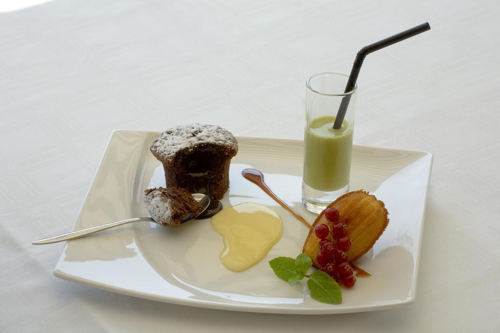 Logis Hotel Clair Matin Le Chambon-sur-Lignon Luaran gambar